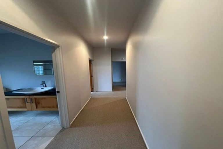 Photo of property in 1/15a Takutai Avenue, Bucklands Beach, Auckland, 2012