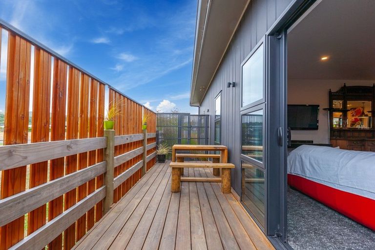 Photo of property in 133 Lisland Drive, Kinloch, Taupo, 3377