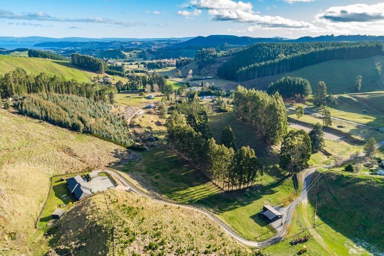 Photo of property in 201 Whangamata Road, Kinloch, Taupo, 3377