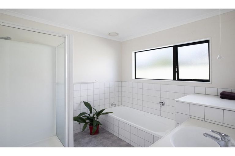 Photo of property in 31 Mellsop Avenue, Waiuku, 2123