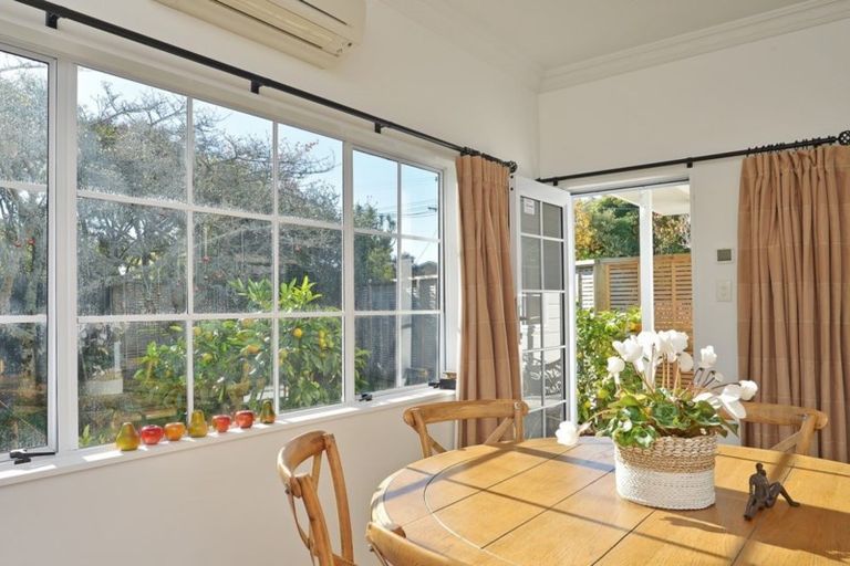 Photo of property in 56 Jellicoe Street, Greytown, 5712