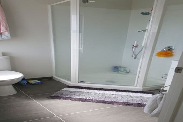 Photo of property in 2/33 Treestump Road, Takanini, 2112