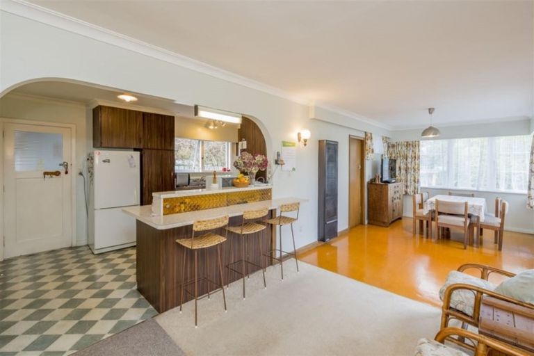 Photo of property in 16 Highbury Drive, Levin, 5510