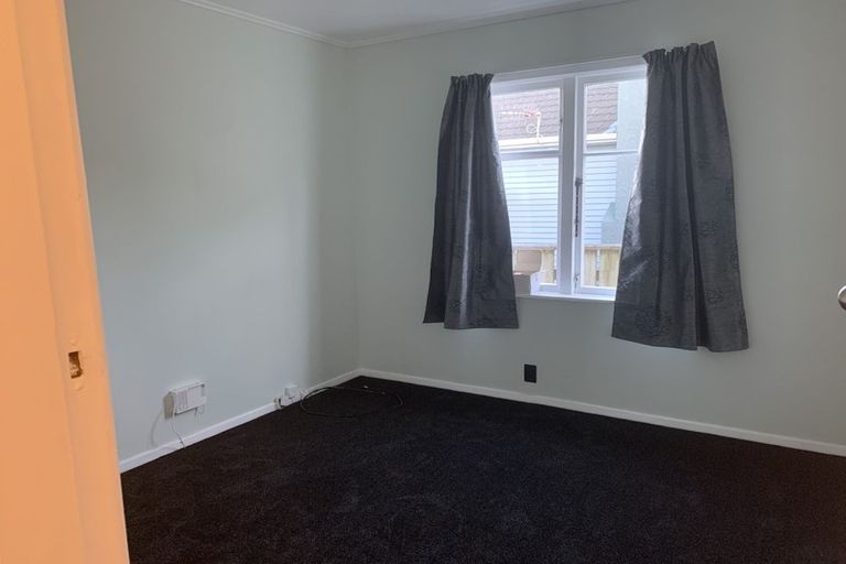 Photo of property in 120 Wainuiomata Road, Wainuiomata, Lower Hutt, 5014