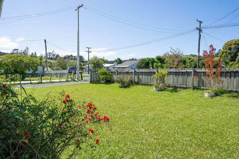 Photo of property in 63 Valley Road, Hikurangi, 0114