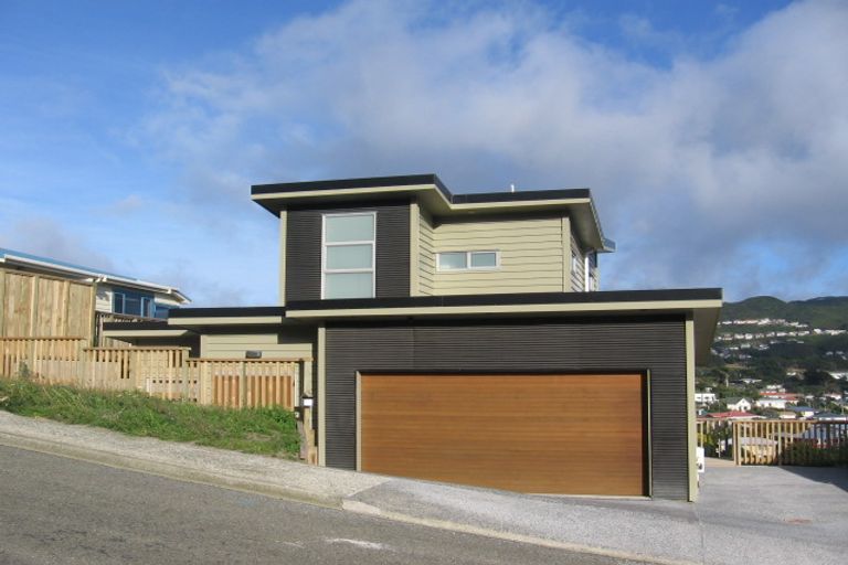Photo of property in 76 Sheridan Terrace, Johnsonville, Wellington, 6037