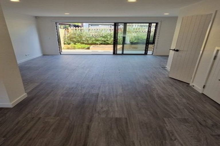 Photo of property in 2e Ellen Avenue, Hillcrest, Auckland, 0627