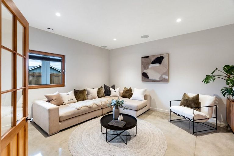 Photo of property in 2 Rich Rise, Havelock North, 4130