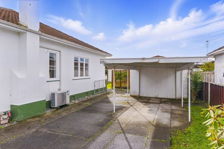 Photo of property in 18 Hannan Street, Levin, 5510