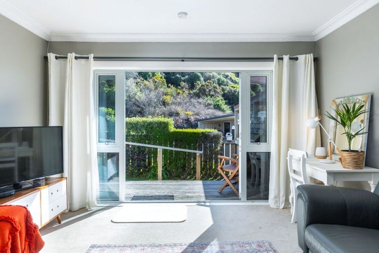 Photo of property in 30 Buller Street, Picton, 7220