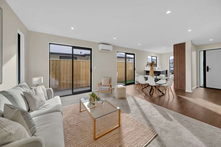 Photo of property in 21 Ellmers Street, Woodend, 7691