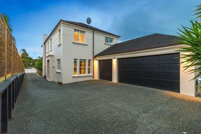 Photo of property in 17 Rewiti Avenue, Takapuna, Auckland, 0622