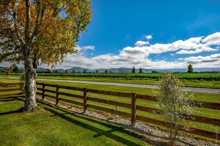 Photo of property in 98 Searles Road, Sheffield, 7580