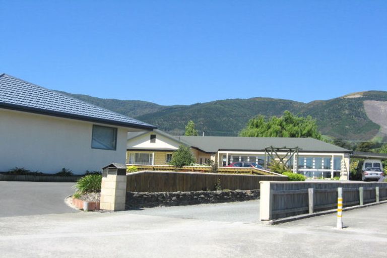 Photo of property in 12 Trolove Place, Stoke, Nelson, 7011