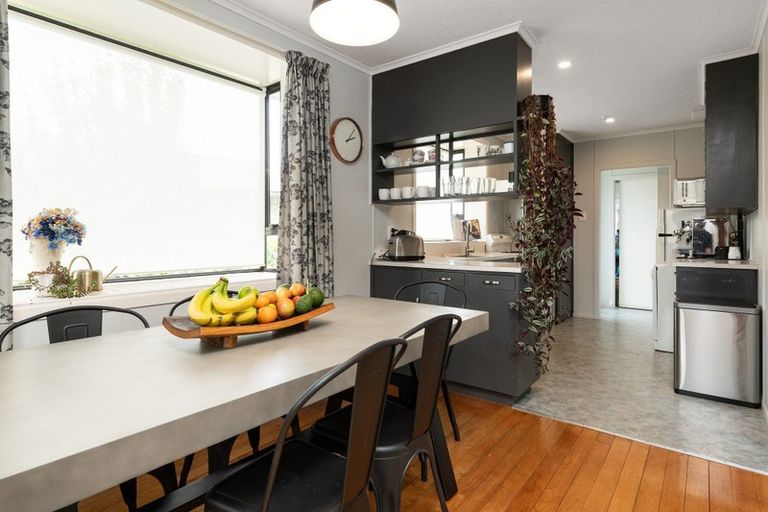 Photo of property in 302 Darraghs Road, Brookfield, Tauranga, 3110