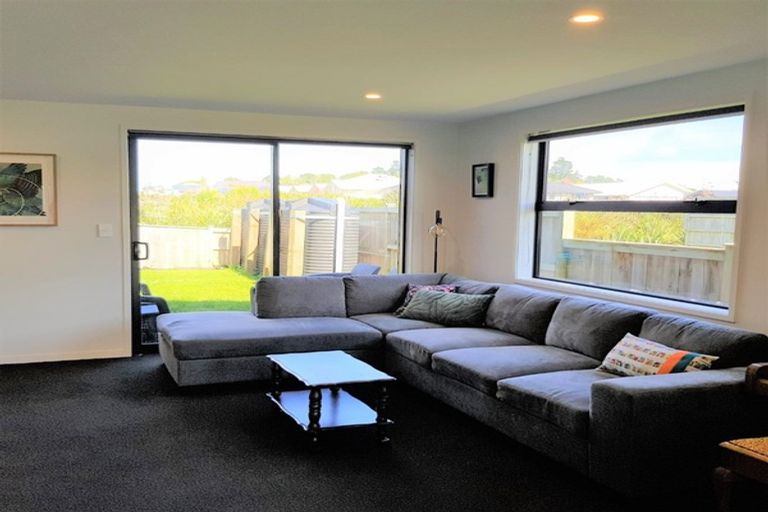 Photo of property in 6 Tomairangi Crescent, Pukekohe, 2120