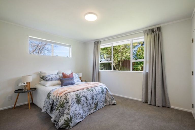 Photo of property in 22 Brightwater Crescent, Totara Park, Upper Hutt, 5018