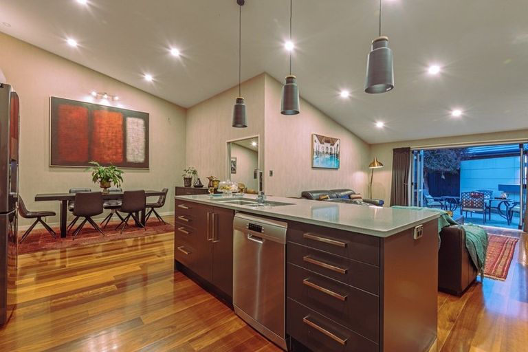 Photo of property in 22 Tennyson Avenue, Kelvin Grove, Palmerston North, 4414