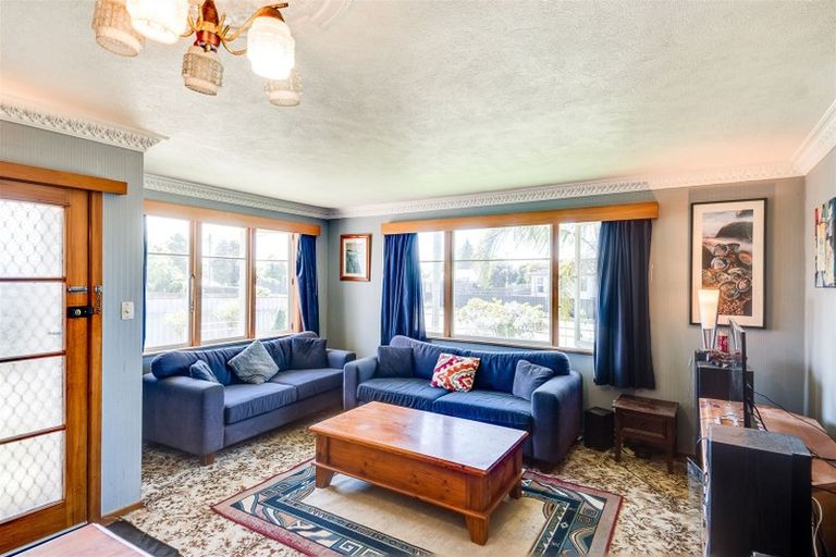 Photo of property in 18 Read Crescent, Clive, 4102