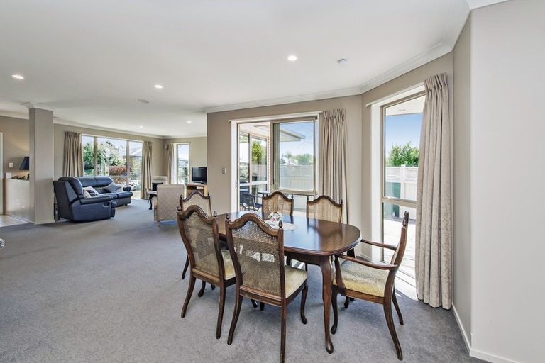 Photo of property in 5 Stanwood Grove, Darfield, 7510