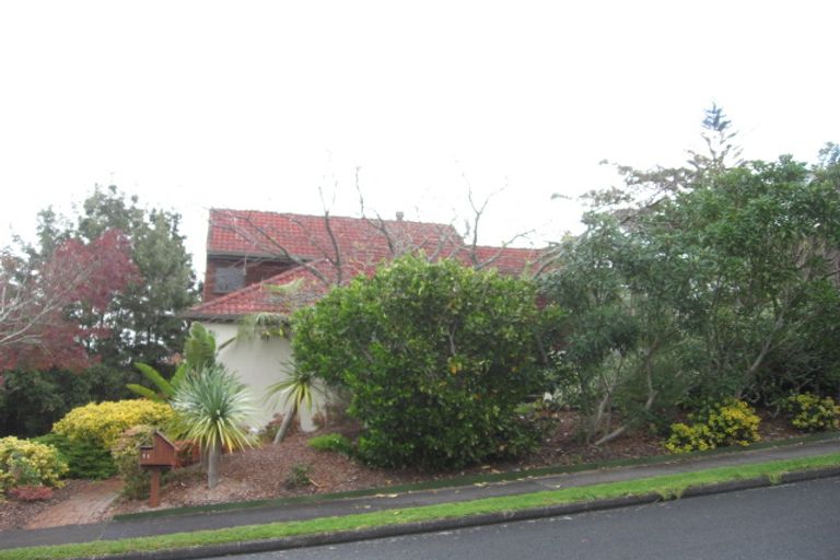 Photo of property in 11 Haseler Crescent, Howick, Auckland, 2014