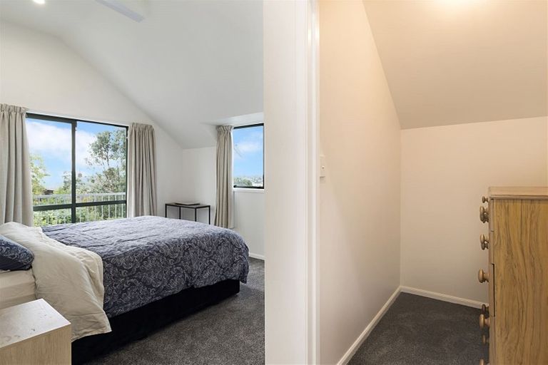 Photo of property in 10/485 Don Buck Road, Massey, Auckland, 0614