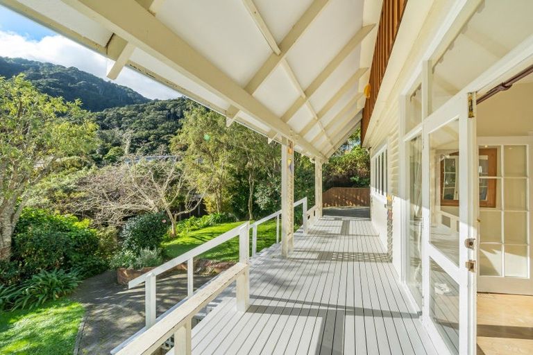 Photo of property in 12 Korimako Road, Days Bay, Lower Hutt, 5013