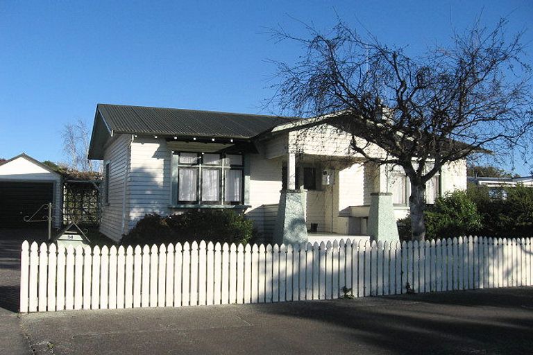Photo of property in 14 Douglas Street, West End, Palmerston North, 4412