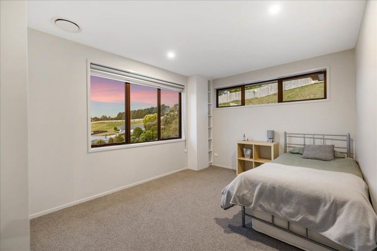 Photo of property in 11 Kissling Terrace, Pyes Pa, Tauranga, 3112