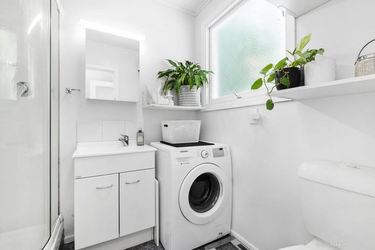 Photo of property in 5/27 South Karori Road, Karori, Wellington, 6012