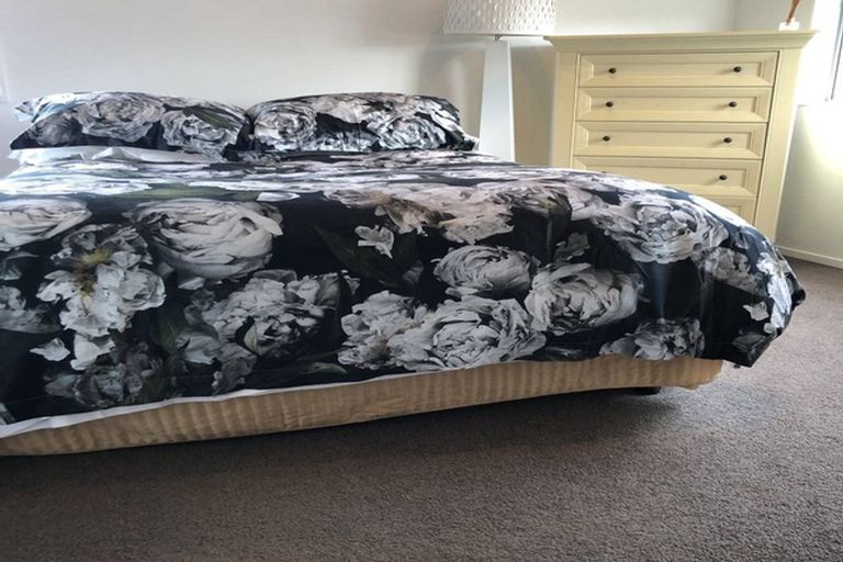 Photo of property in 7 Rangi Avenue, Schnapper Rock, Auckland, 0632