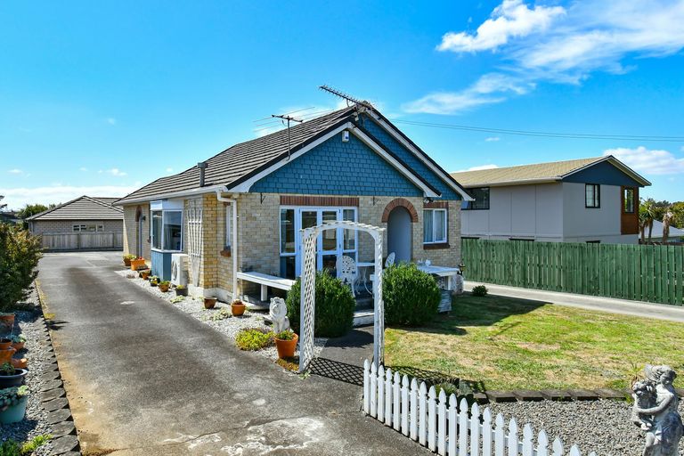 Photo of property in 45 Paerata Road, Pukekohe, 2120