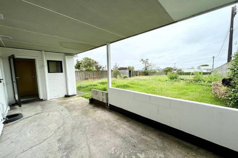 Photo of property in 156 Titirangi Road, New Lynn, Auckland, 0600