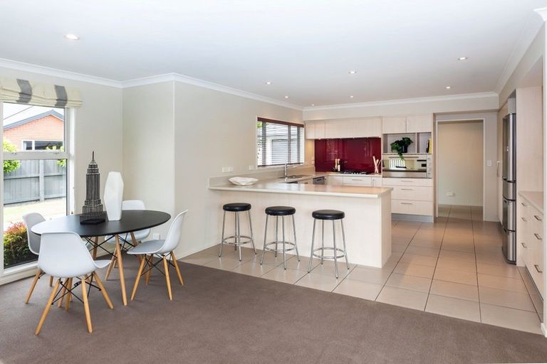 Photo of property in 42 Westpark Drive, Burnside, Christchurch, 8053