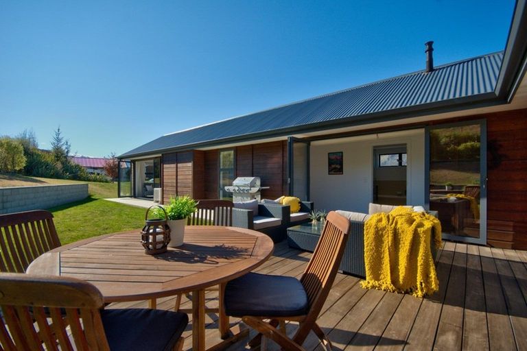 Photo of property in 6 Trench Hill Road, Frankton, Queenstown, 9371