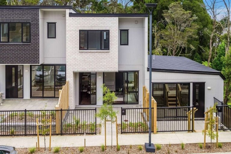 Photo of property in 36 Tokai Place, Glen Eden, Auckland, 0602