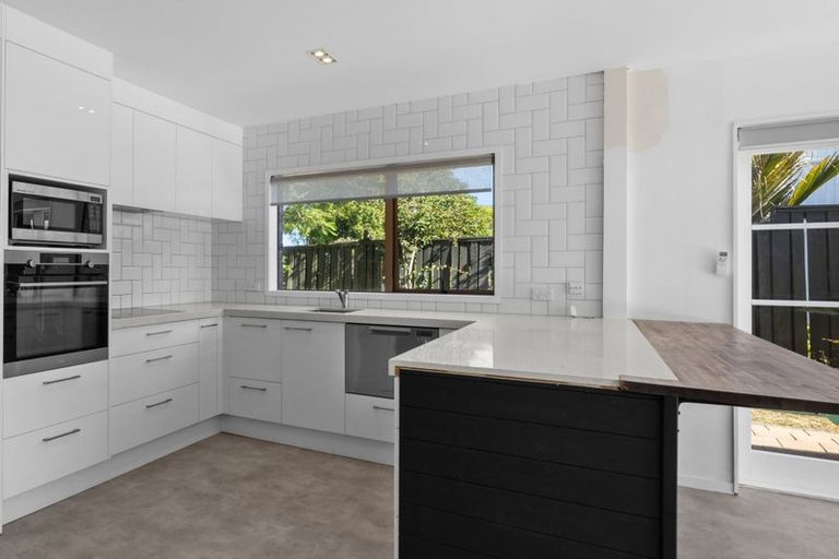 Photo of property in 1/17 Hawkins Street, Meadowbank, Auckland, 1072