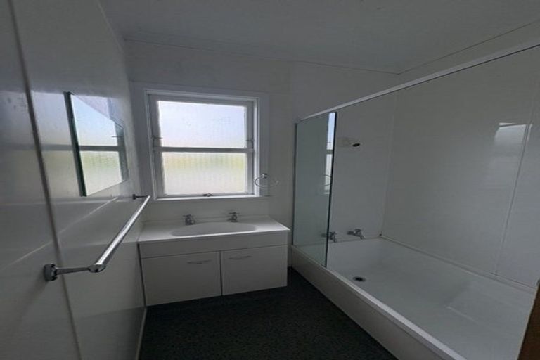 Photo of property in 53a Charles Street, Westshore, Napier, 4110