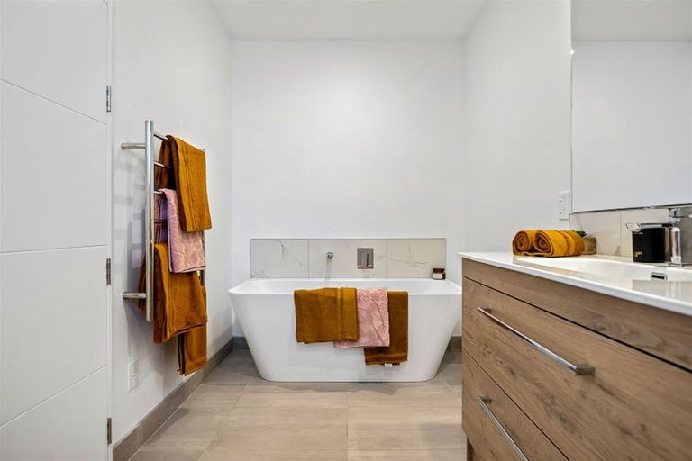 Photo of property in 51 Forfar Street, St Albans, Christchurch, 8014