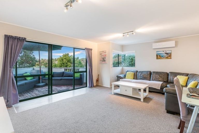 Photo of property in 22 Brookvale Park, Stanmore Bay, Whangaparaoa, 0932
