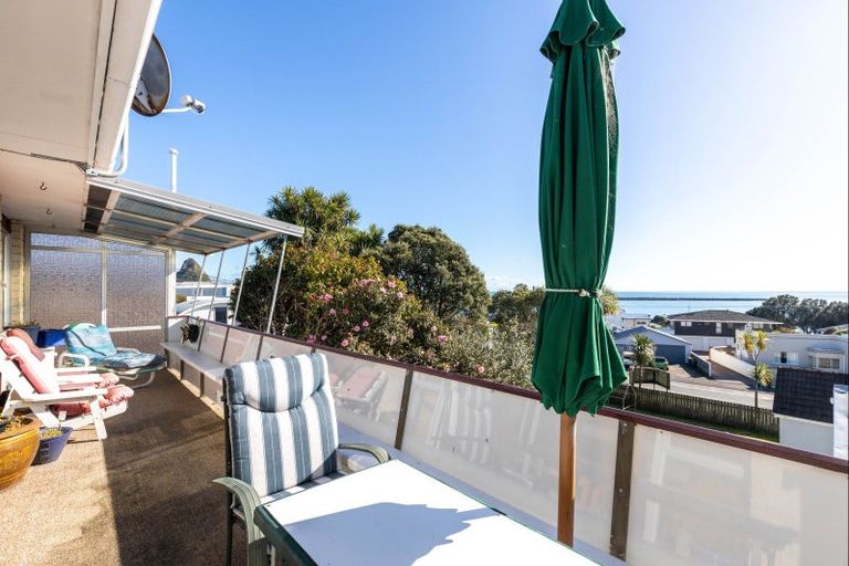 Photo of property in 21 Bayly Road, Moturoa, New Plymouth, 4310