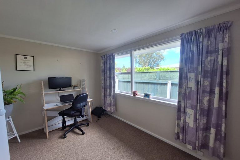 Photo of property in 25 Yardley Street, Avonhead, Christchurch, 8042