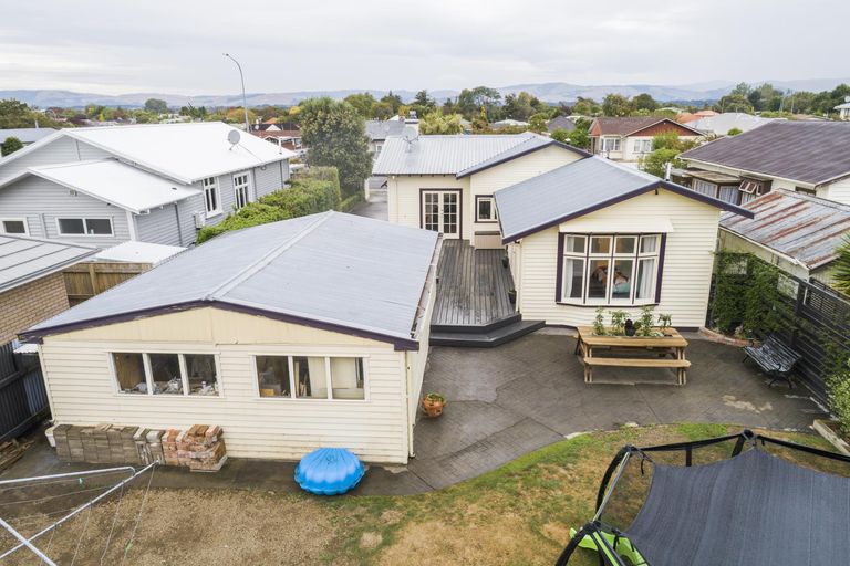Photo of property in 17 Chelwood Street, Takaro, Palmerston North, 4412