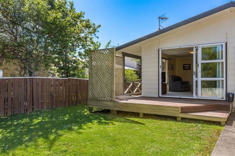 Photo of property in 62 Huanui Street, Ranui, Porirua, 5024
