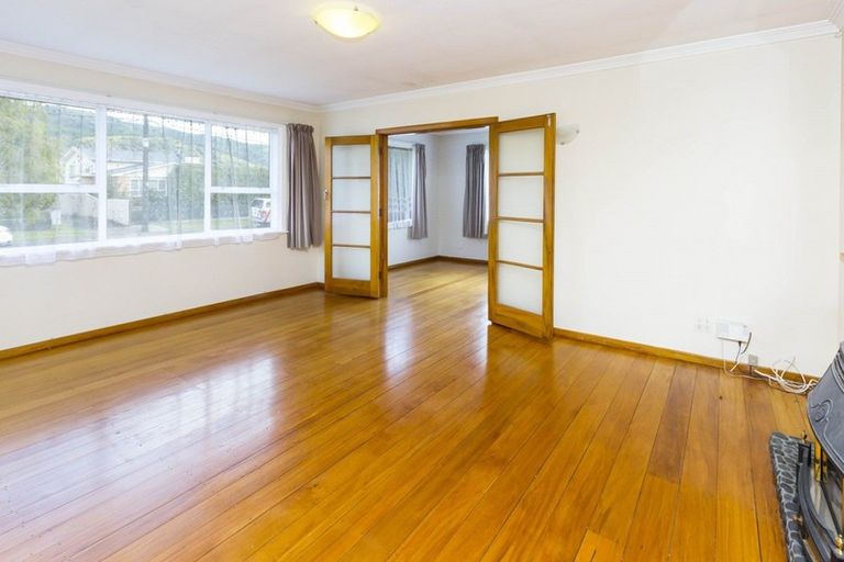 Photo of property in 11 Courtenay Road, Heretaunga, Upper Hutt, 5018