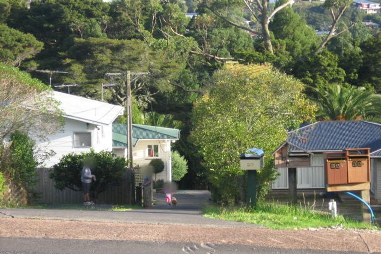 Photo of property in 2/30 Pupuke Road, Hillcrest, Auckland, 0627