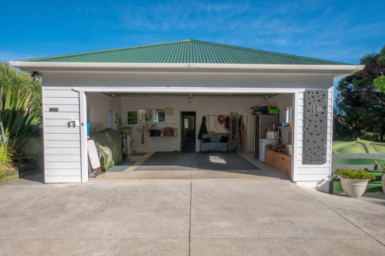 Photo of property in 16 Ranginui Road, Welcome Bay, Tauranga, 3112