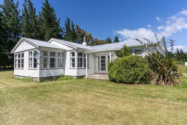 Photo of property in 4 Moore Street, Hawarden, 7385