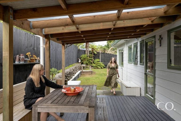 Photo of property in 21b Dingadee Street, Welcome Bay, Tauranga, 3112