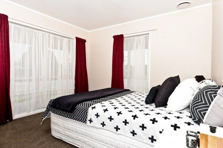 Photo of property in 2 Raymond Street, Fairview Downs, Hamilton, 3214